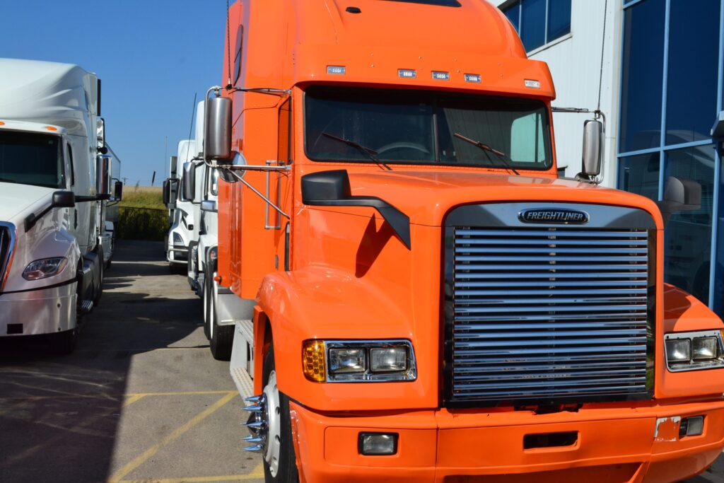 2002 FREIGHTLINER CORONADO