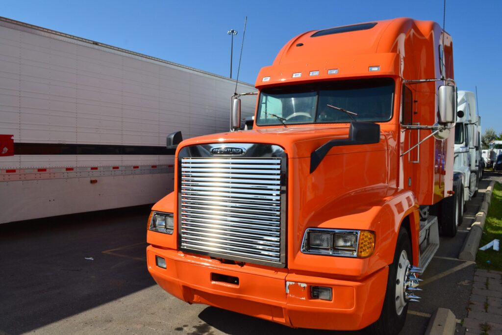 2002 FREIGHTLINER CORONADO